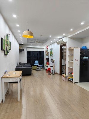 chính chủ bán căn 2 ngủ 2vs 78m2 full nội thất tại goldmark city - 136 hồ tùng mậu