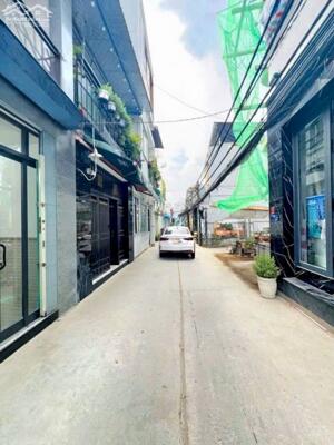 Cần Bán Nhà MT HXH 1627 Huỳnh Tấn Phát, Quận 7