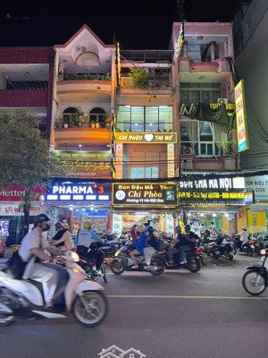 bán nhà mặt tiền hai bà trưng quận 1, dt: 4 x18 trệt 4 lầu hđt 80 triệu/ tháng