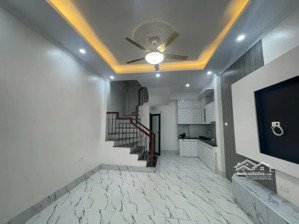 bán nhà phố tôn đức thắng, đống đa, ngõ thông khâm thiên, 04 tầng, 28m2 tỷ, giá 6.2 tỷ