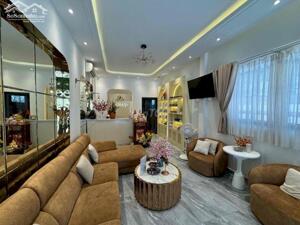 Bán nhà hẻm Xe Hơi Lý Thường Kiệt P.15 Q.11. DT: 4.2x17m 2 lầu Giá: 14.5 tỷ TL