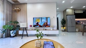 cho thuê căn 2n mon city, dt 62m, tầng trung view đẹp, chỉ từ 14tr, vào luôn. lh 