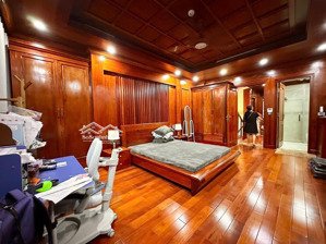 siêu phẩn 9 tầng mặt phố giáp nhất, vừa ở vừa kinh doanh, chủ đang cho thuê tầng,2,3 - 60 triệu