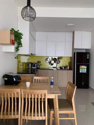 bán căn hộ 2pn- 76m2- nhà đẹp đủ nội thất chỉ 7 tỉ 