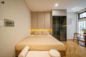 cho thuê căn hộ mới toanh, nội thất cao cấp, 40m2, gần phan đăng lưu giáp q1 phú nhuận