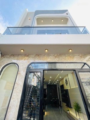 bán nhà giá ngộp - diên hồng, p1, bình thạnh - gần chợ bà chiểu, dt 64m2, sổ hồng riêng