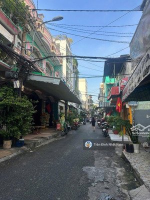 hẻm vip 8m lạc long quân q11 - 3,5x16,5m - 1 trệt 1 lầu - giảm sốc còn 7,1 tỷ!