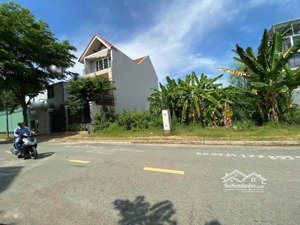 cần tiền làm ăn chủ bán gấp giá 3ty900 đất nền tại thủ đức. dt cực rộng 147m2, ngang khủng 7m, shr.