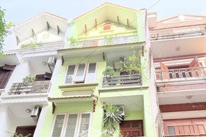 bán gấp nhà phân lô oto tránh 5 tầng, diện tích 68m2 tại kdt văn quán