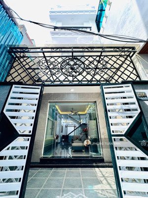 nhà mới phố chợ hàng cũ- 60 m2 xây 3 tầng 3 ngủ , 3 wc- ô tô cách mặt đường chính 30