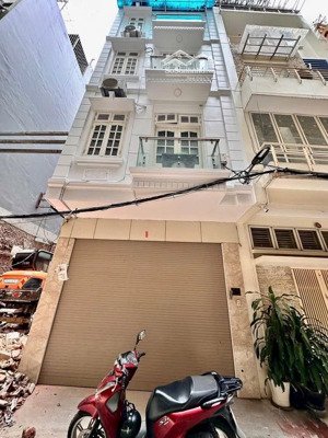 bán nhà phạm tuấn tài 47m2 - gara ô tô - phân lô ô tô tránh đỗ ngày đêm