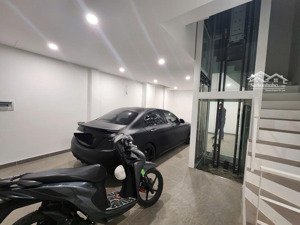 nhà đẹp tại lạc long quân 50m - 6 tầng thang máy mtien 5.2 bề thế - ô tô tránh - - gần hồ tây