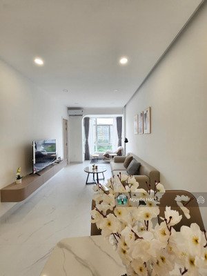 cho thuê căn hộ sky garden 3 phú mỹ hưng, nhà mới 100%, view hồ bơi & công viên