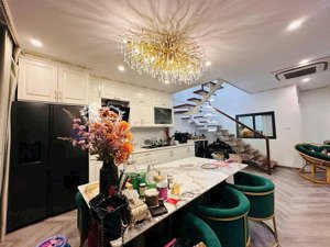 bán căn hộ duplex cao cấp nguyễn xiển, vị trí đắc địa 155m2, giá 9.5 tỷ.