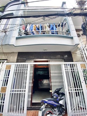 xe hơi trong nhà - đường 8m xe tải thông - kinh doanh được - bến xe miền tây - sổ hc đủ 4x11m, 2pn