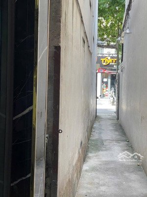 bán nhà sát mặt tiền đường số 79 chỉ vài bước chân - quận 7