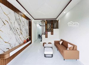 thanh lý nhà 2,15tỷ cách mtđ lê văn khương 100m ở phường thới an, quận 12 sổ hồng riêng