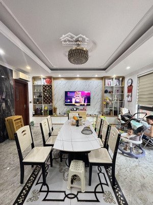 bồ đề (ái mộ) nhà 6 tầng thang máy mặt tiền 6m dt 52m giá chỉ 11,85 tỷ