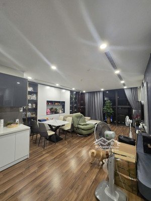 mình cò 2 căn 3pn cho thuê tại mipec xuân thuỷ