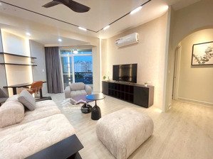 bán ch green view pmh quận7.dt: 102m2.giá 9 tỷ.mới,full nội thất.3pn.2wc.lh: phong