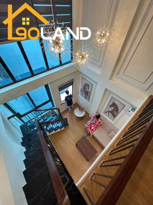 căn hộ dịch vụ duplex 2 tầng full nội thất ngay lê duẩn ,sàn ~ 50m2