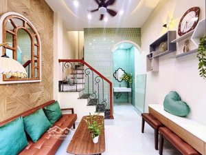 nhà mới ở ngay 4tầng 2pn 48m2 sử dụng nguyễn thiện thuật - chỉ (3tỷ) hơn lh 