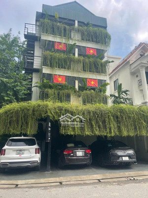 bán bt lô góc phố hoài thanh, mỹ đình 2, 196m2, 5 tầng, 78.5 tỷ