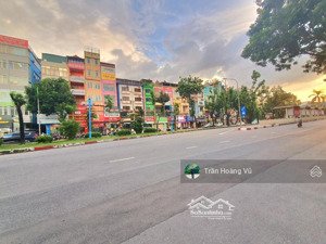 bán căn mặt phố phạm văn đồng, gần bca, vỉa hè 10m kinh doanh, dt 91m2, mt 14m