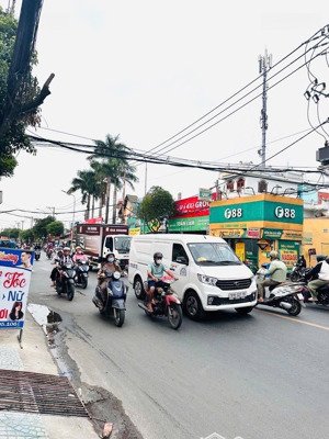 nhà mặt tiền đường lê văn khương, phường ta, q12, dt 106m2 (4mx26,5m). đường 20m. dòng tiền 10tr/th