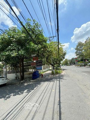 bán 1000m2 đất full thổ cư - hẻm xe hơi đồng khởi - trung tâm tp biên hòa !