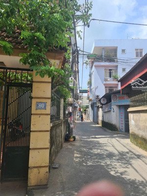 3 tầng biệt thự lô góc 3 mặt thoáng 2 mặt tiền ngõ rộng ô tô thông có sân vườn diện t