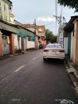 bán nhà dương hà phù đổng vị trí ngay mặt đưởng để được 2 ô tô, mt 8m 85m2