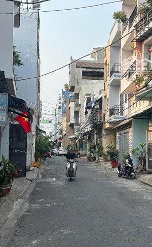 bán nhà vườn lài, tân hương - hẻm 1 trục kinh doanh, 82m2 sổ a4, 2 tầng, xe ngủ nhà - nhỉnh 8tỷ