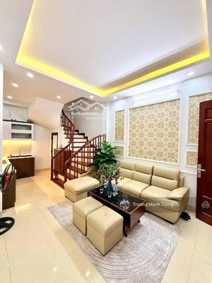 xuất sắc! đặng văn ngữ, phương liên, ô tô đỗ gần, tiện lợi chỉ việc vào ở giá chỉ 6,9 tỷ