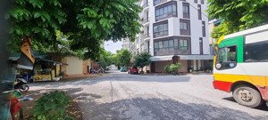 nhà 7 tầng thang máy view sân chơi trước nhà cực rộng. la khê hà đông. vị trí kinh doanh