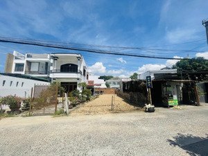 mặt tiền bệnh viện đường sắt vĩnh thạnh linh doanh buôn bán