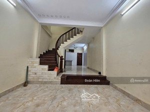 rẻ không tưởng! nhà đào tấn,15m oto,ngõ thông tứ tung, kcbt giữ gìn, ở/kinh doanh, sổ nở hậu 49m*5t