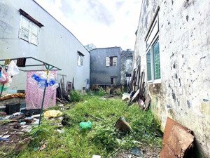 chính chủ cần bán đất kiệt 146 nguyễn hoàng, sát big c