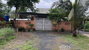 nhà vườn cấp 4 views kênh 1/ xẹt đường an nhơn tây, củ chi 12 x 45 tổng 524m² có 300m² thổ cư