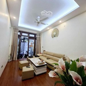 nhà riêng phố bạch mai, quận hai bà trưng, 70m2 - 4 tầng - trước có sân để xe - sau có giếng trời