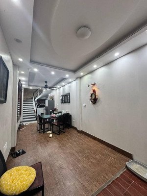 bán nhà riêng tại hoàng hoa thám, giá ưu đãi 8,5 tỷ, 45m2, view đẹp