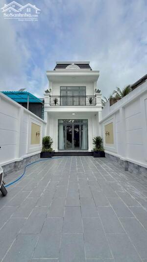 Bán nhà lầu tân cổ điển vừa hoàn thiện ngay cổng Văn Miếu Trấn Biên