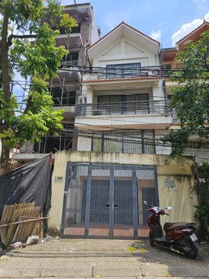 nhà đẹp trung tâm phú thượng , 3 tầng , 93m2 ,mt 6m, ô tô đỗ cổng - 13,3 tỷ