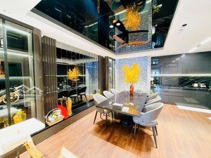 toà nhà 8 tầng full nội thất xinh, ô tô vỉa hè 8 phòng. 70m2 mt 5.5m. chào 29.8 tỷ. 