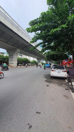 siêu phẩm mp đại la- tt hai bà trưng- mặt phố vỉa hè đá bóng- đường 10 làn ô tô- chỉ 450tr/m2