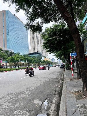 bán gấp nhà mặt phố trần duy hưng quận cầu giấy, vị trí vàng kinh doanh đỉnh cao 62m2 mặt tiền 4m