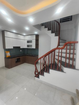 bán nhà dân xây 5 tầng 40m2 trung tâm xuân phương, nam từ liêm, sổ đỏ riêng, ở ngay chỉ hơn 5 tỷ