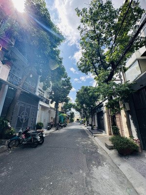 bán nhà hxh 8m phan sào nam - ngay công viên bàu cát, dt: 4.7x15m [nở hậu] 3 tầng. giá 12 tỷ