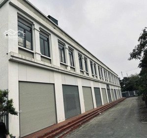 cho thuê kho xưởng cụm công nghiệp ninh hiệp. 2500m2, điện 3 fa, xe công, xuất vat, có pccc tự động
