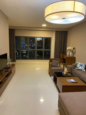 chính chủ bán căn 127m2 rẻ nhất thị trường. tầng trung, 3pn-2vs. cửa tn ban công đb.